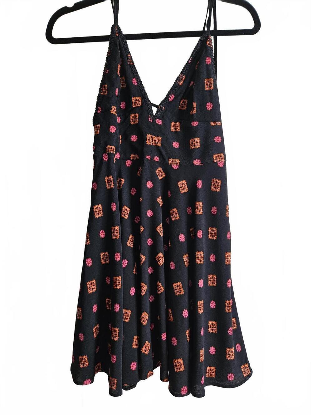 ecoté Women's Black Geometric Print Sleeveless Dress Size 4
